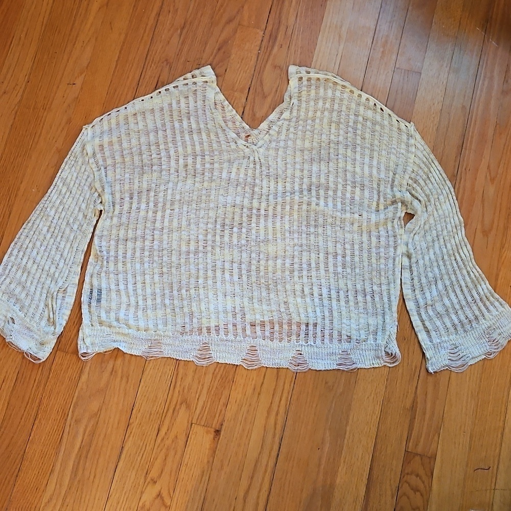 POL Yellow/tan V-Neck Sweater, Loose Knit, Pullover, Size Sm, Oversized